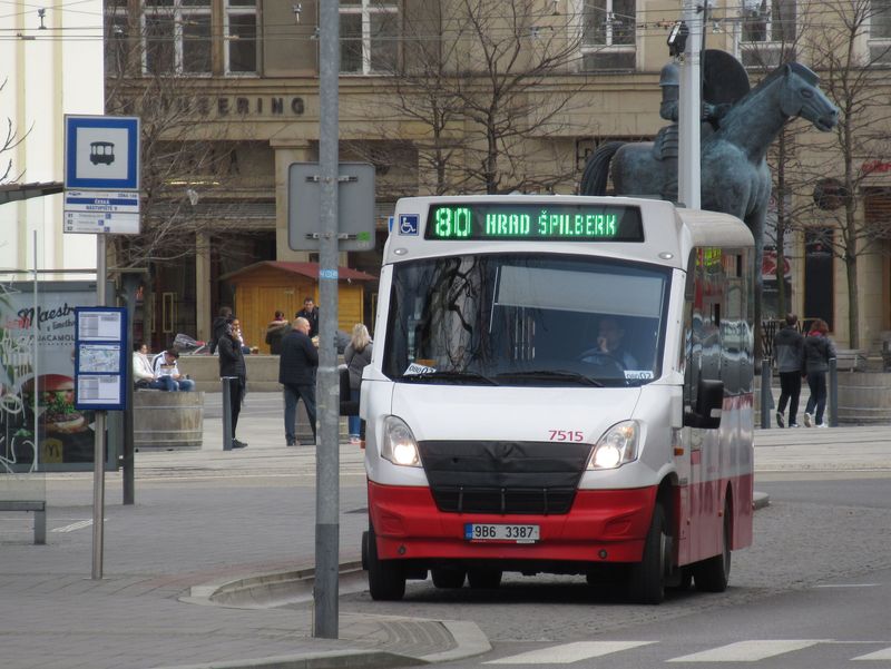 Další sezonní linkou je krátká minibusová linka 80 z Èeské na hrad Špilberk. Pøi posledních trvalých zmìnách v prosinci 2017 byla tato linka zkrácena a nyní slouží výhradnì pro obsluhu hradu nad centrem Brna.