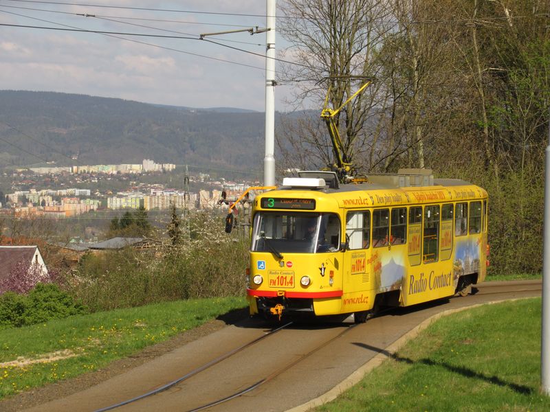 Nejnovìjší liberecká tramvaj odpoèívá ve smyèce Horní Hanychov na úpatí Ještìdu s výhledem na celý Liberec. Rozestavìné jsou další 2 tramvaje T3R.SLF. Nedávno byl liberecký DP na nákupech v Olomouci, odkud poøídil 5 tramvají T3R.P, které by také mìly pøed nasazením do liberecké sítì projít modernizací.