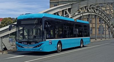 Ostrava dokonila obnovu tramvajov flotily dvoulnkovmi vozy od kodovky a zatm vykv v otzce obnovy dlouhch tramvaj - zatm posledn zakzka na 25 novch tramvaj byla zruena. Ostravan se ...