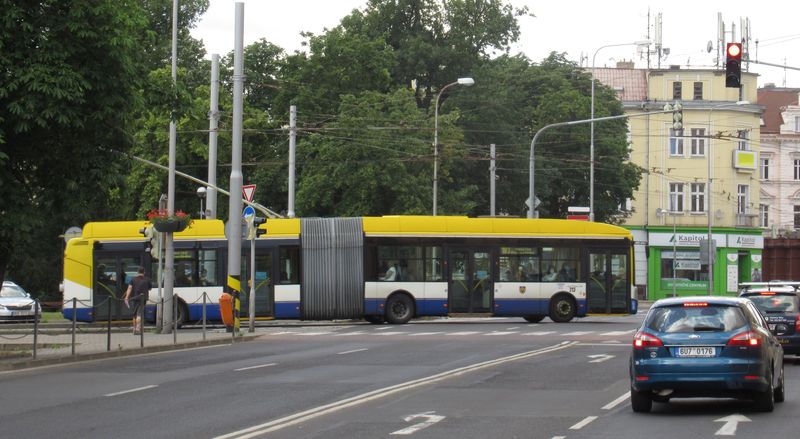 Teplická Arriva provozuje také dva kloubové trolejbusy s karoserií Citelis z roku 2008 a 5 vozù ve standardním provedení – první dva nejstarší trolejbusy s karoserií Citelis z roku 2006 již byly vyøazeny.