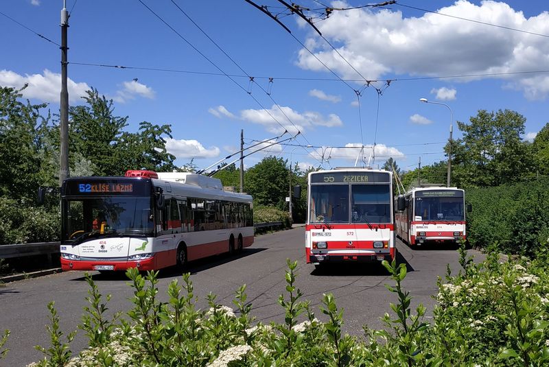 Jedna ze dvou trolejbusových koneèných na Severní terase nese stejný název. Od èervence tady ubude linka  52 a pøibude linka 61. Také se prohodí koneèné linek 53 a 55.
