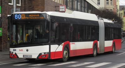Trolejbusov st nad Labem dostalo erstvou vzpruhu v podob 21 novch kloubovch parcilnch trolejbus, kter pomalu ale jist odstavuj posledn vysokopodlan trolejbusy koda 15Tr. Ty definitivn...