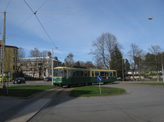 Èást pùvodních tramvají Valmet neprošla procesem vložení støedního nízkopodlažního dílu a zùstala dvouèlánková. Tyto krátké tramvaje najdete tøeba na lince 1, která jezdí jen ve všední dny.