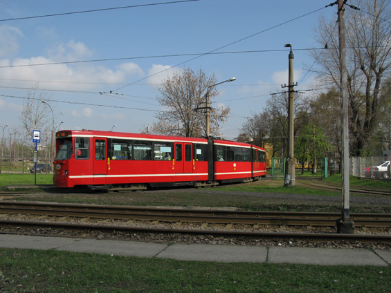 Linka 40 je ukonèena pøímo v areálu vozovny, pøestup z tramvaje na tramvaj je tu pomìrnì krátký.