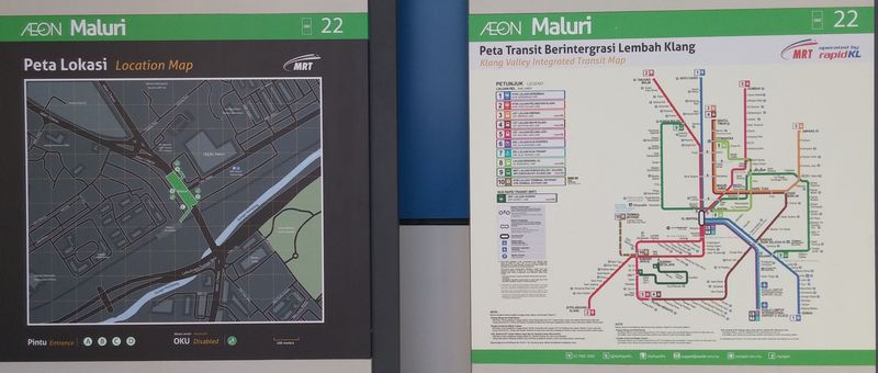 Schéma sítì kolejové dopravy v aglomeraci Kuala Lumpur. Èást linek je provozována formou pøipomínající metro, èást jsou pøímìstské vlaky. Linky metra, a� už lehkého (LRT) nebo normálního (MRT), jsou vìtšinou nadzemní a vìtšinou automatické. Do sítì kolejové dopravy spadá také monorail v centru a expresní letištní železnice. První linka lehkého metra vyjela v roce 1996, výrazné expanze se mìstská aglomerace doèkala v posledních dvou letech.