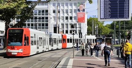 Kol�n nad R�nem (z��� 2025)