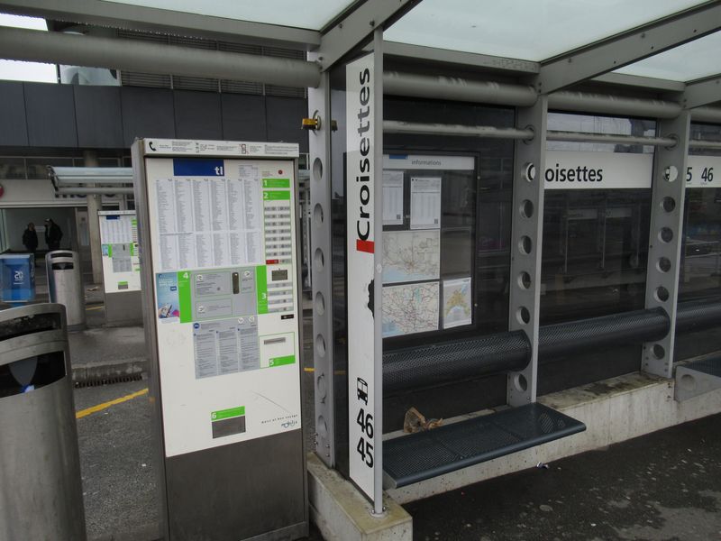 Spolu s obmìnou odbavovacího systému se v Lausanne chystá také celoplošná výmìna jízdenkových automatù. Nový odbavovací systém má preferovat moderní zpùsoby placení, jako jsou mobilní telefony nebo platební karty.