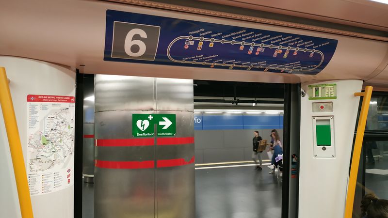 Nejnovìjší soupravy madridského metra typu 8400 najdete na okružní lince 6. Madridská okružní linka 6 má 28 stanic a celý okruh trvá ujet cca 70 minut.