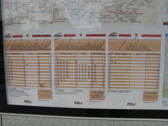 Kromì základní sítì tramvajových linek najdete v Ludwigshafenu (a v jednom pøípadì i v Mannheimu) expresní tramvajové spoje oznaèené písmenem X. Slouží ve špièkách pracovních dnù pro rychlejší spojení z dlouhých vìtví tramvajové sítì - jedna linka X je napøíklad vedena ke zdejšímu prùmyslovému gigantu BASF. Rychlíkové spoje zastavují pouze v nìkterých zastávkách a podobnì je v Mannheimu øešena také linka 8 spojující obì mìsta.
