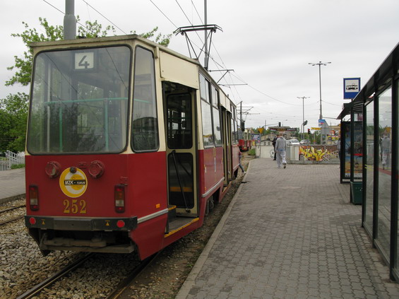 Vzhledem k víkendové návštìvì mìsta byly všechny tramvaje provozovány sólo. Ve všední dny však lze potkat i dvojice.