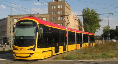 Polsk skoro dvoumilionov metropole se v posledn dob vrazn rozvinula, nejen na poli veejn dopravy. Druh linka metra se vznamn rozrostla na obou koncch a stav se dal prodlouen na zpad....